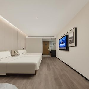 Premier Suite